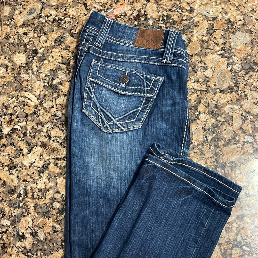 Buckle Jeans